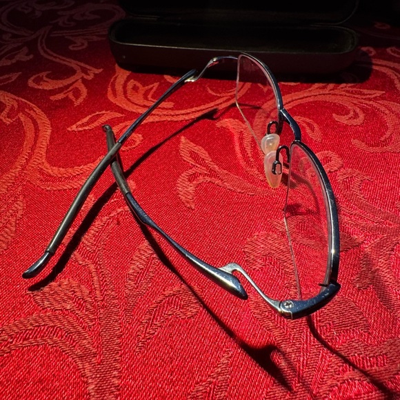 Oakley glasses frames - Picture 6 of 7